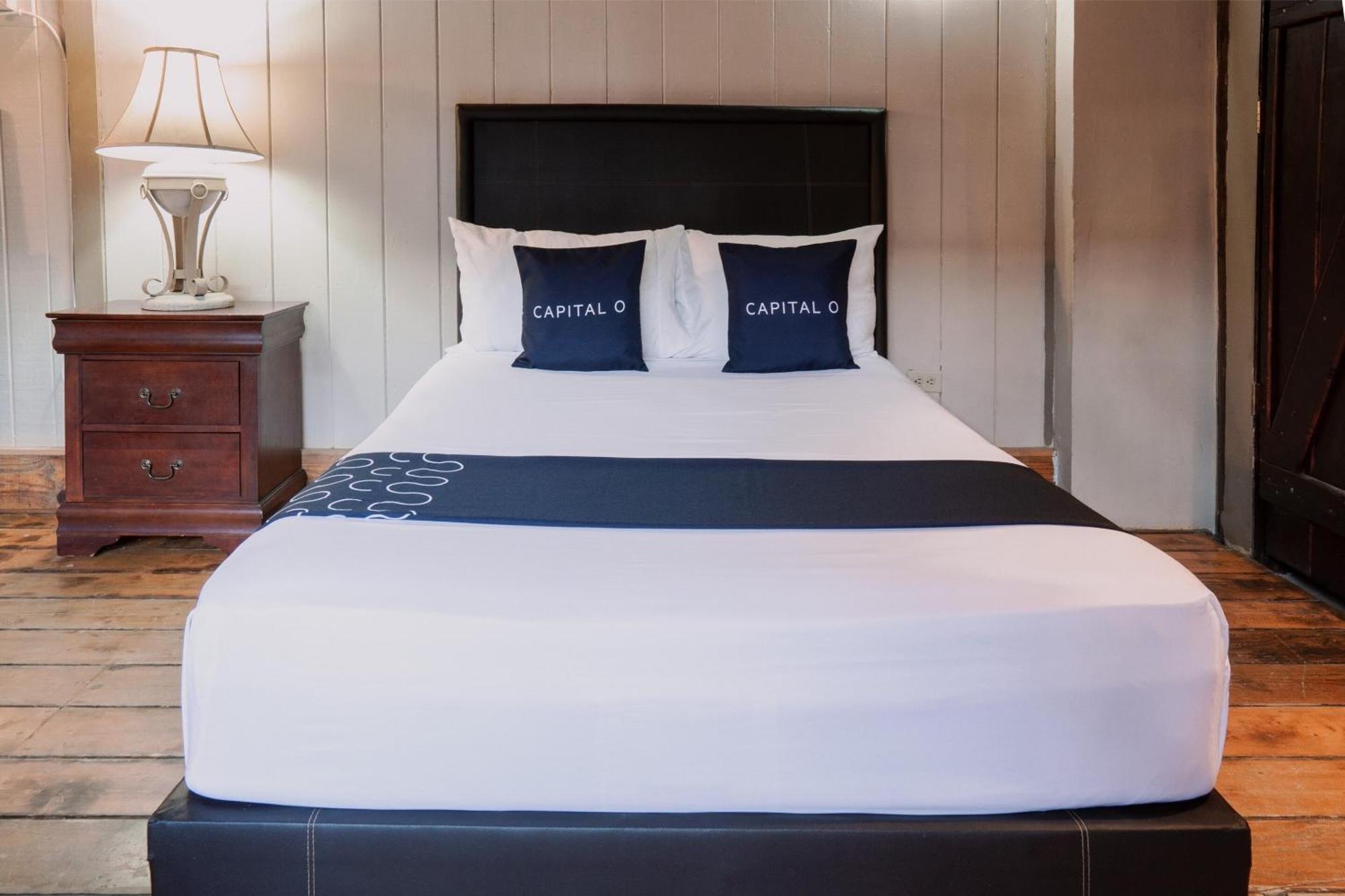 Capital O Hotel Villa Azura Tecate Eksteriør bilde