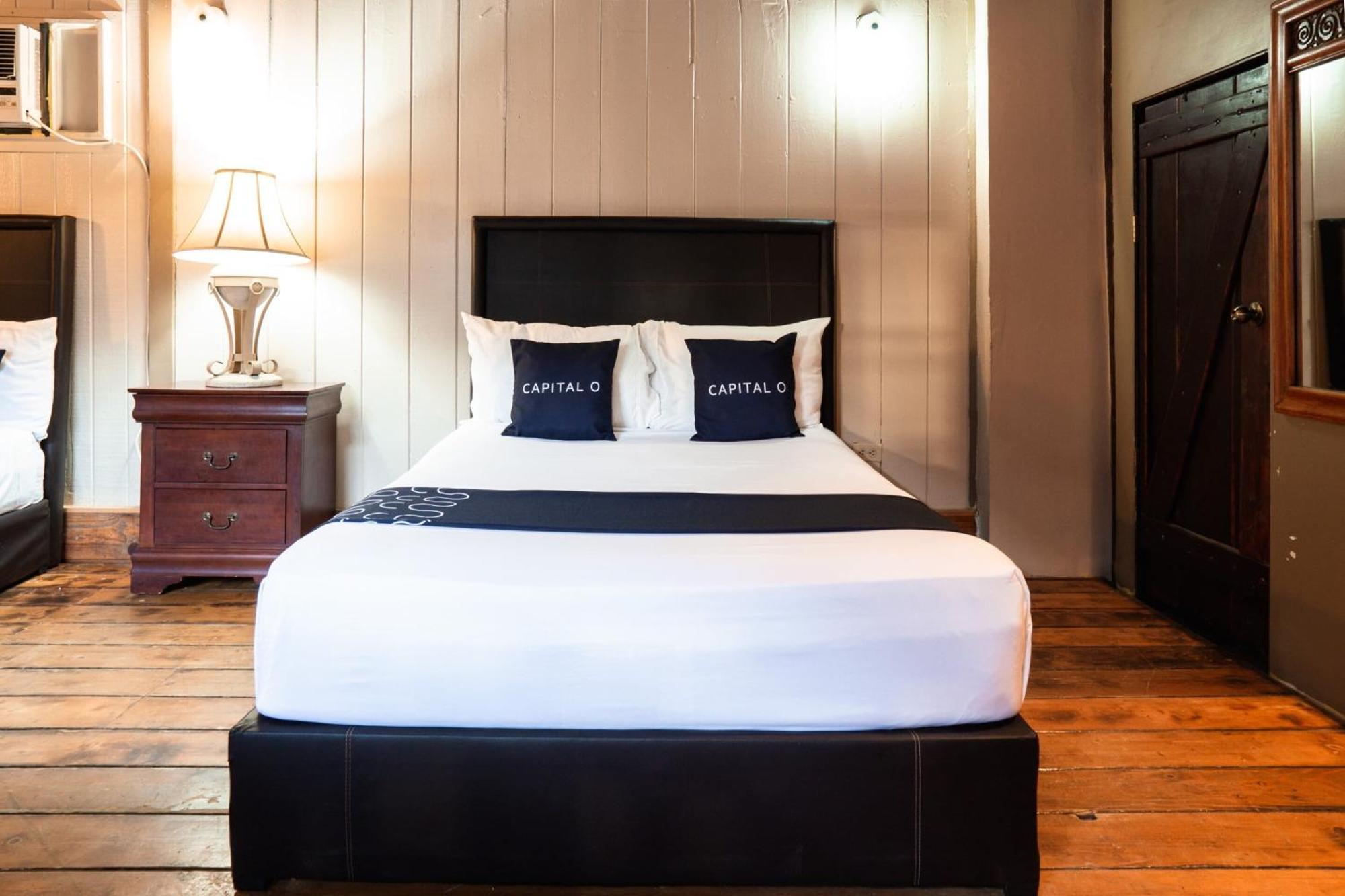 Capital O Hotel Villa Azura Tecate Eksteriør bilde